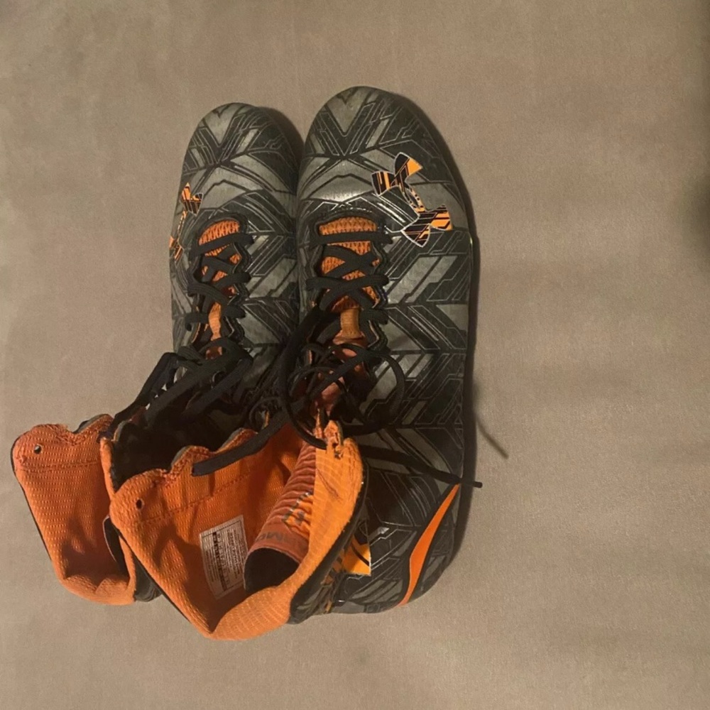 Under Armour Men’s Lacrosse Cleats Size 13 - Black and Orange